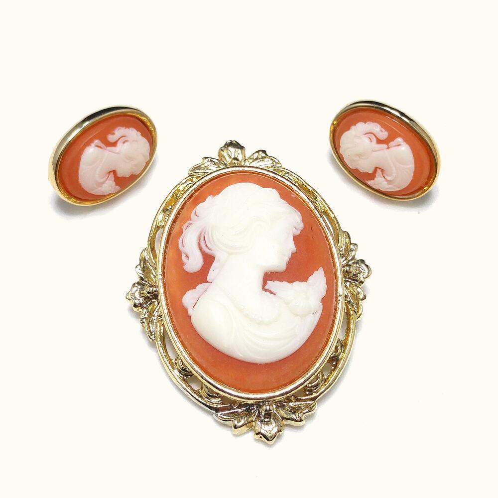 Whiting Davis Cameo Brooch Earring Set Lucite 1970s Gold Tone